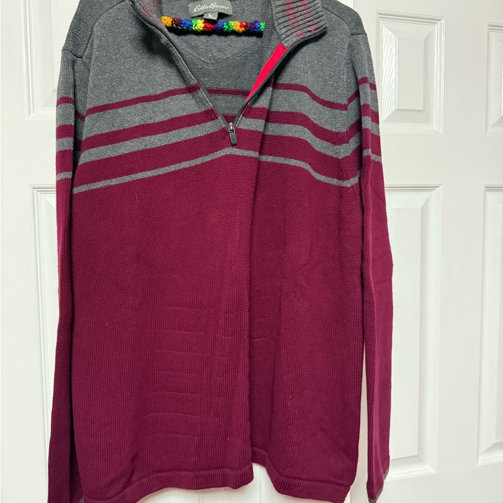 Eddie Bauer Men's Gray and Burgundy Zip-Up Sweater